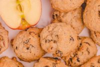Wholesome Applesauce Oatmeal Cookies