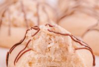 Luscious Coconut Cream Cookies