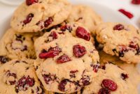 Chewy Oatmeal Craisin Cookies
