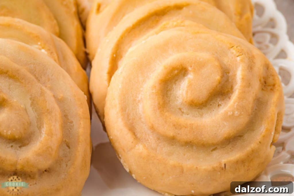 homemade honey bun cookies