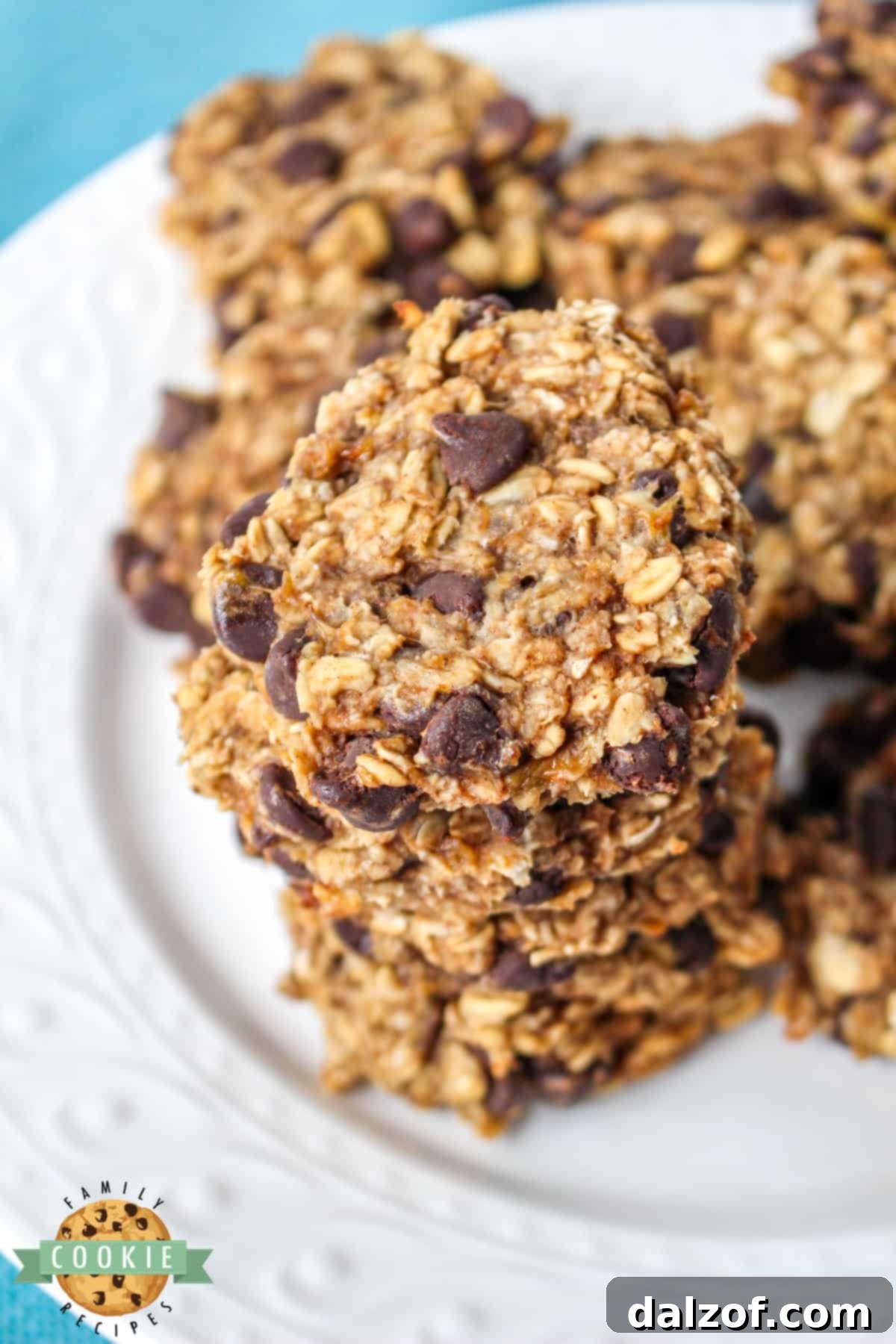 Healthy cookies made with oats and bananas