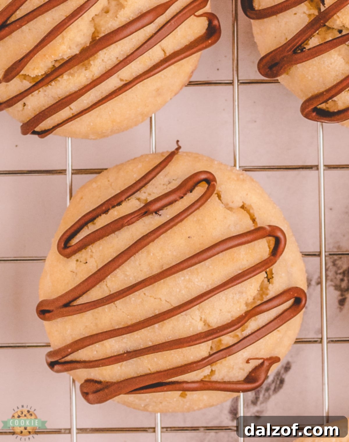 scookie on a cooling rack