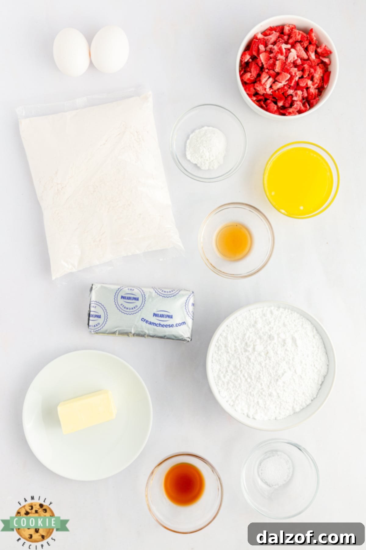 Ingredients in Strawberry Cake Mix Sandwich Cookies