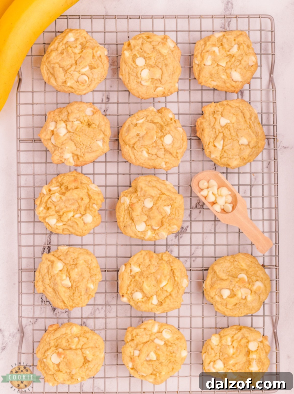 banana pudding cookies on a cooling rack