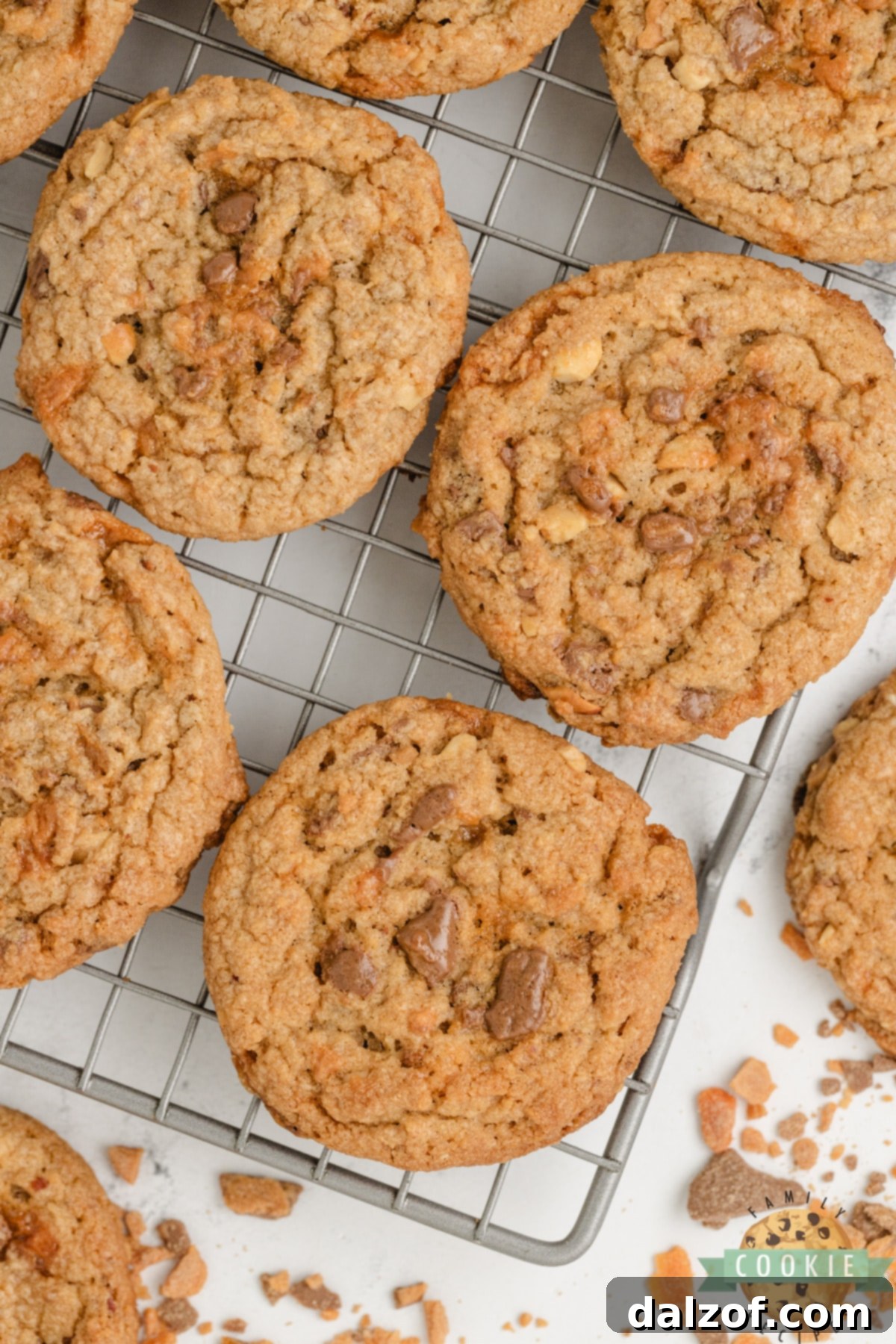 A beautifully arranged plate of Butterfinger Peanut Butter Cookies, ready to be served.