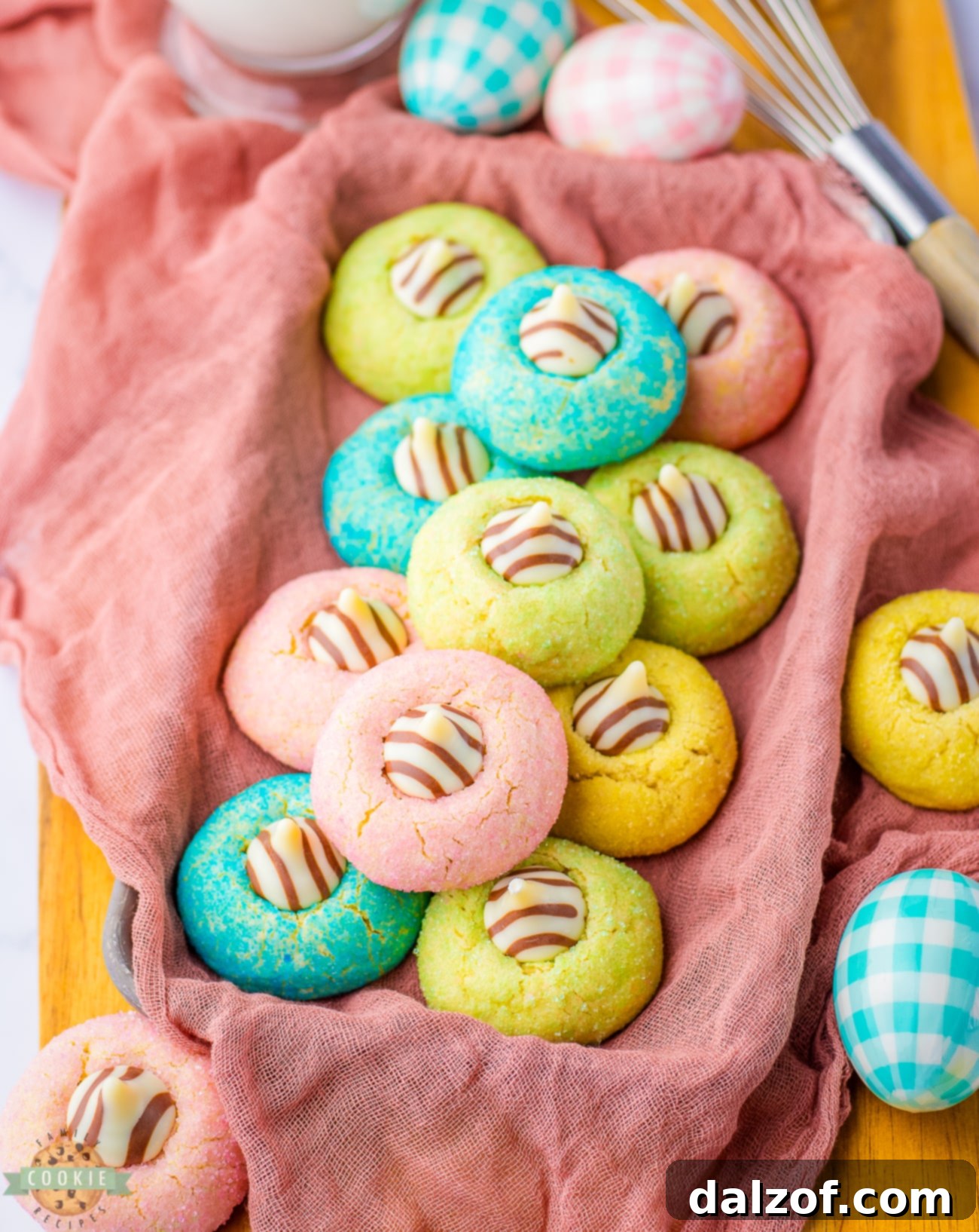 Darling festive Easter Hugs cookies