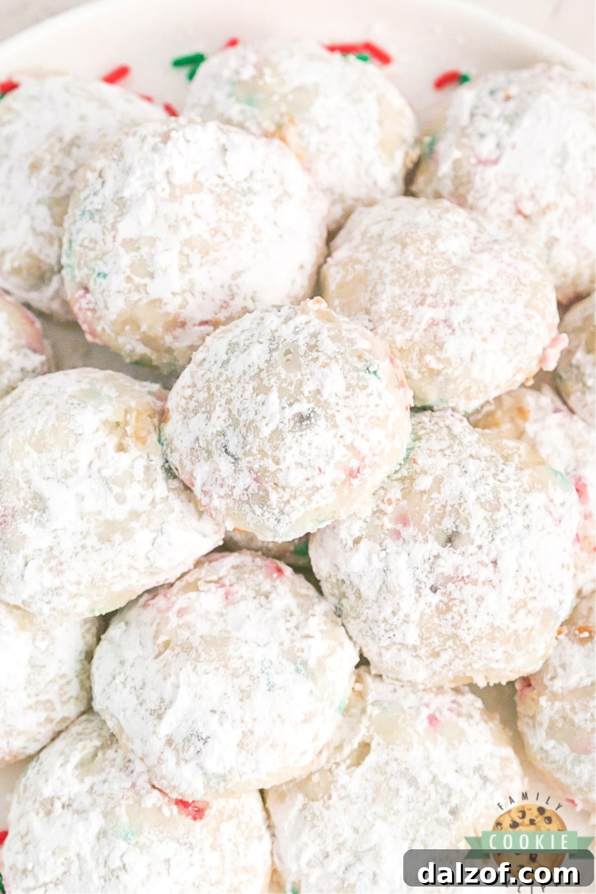 Christmas Snowball Cookies are sweet, buttery, and easy to make! Perfect holiday Snowball Cookies for cookie trays & gift exchanges.