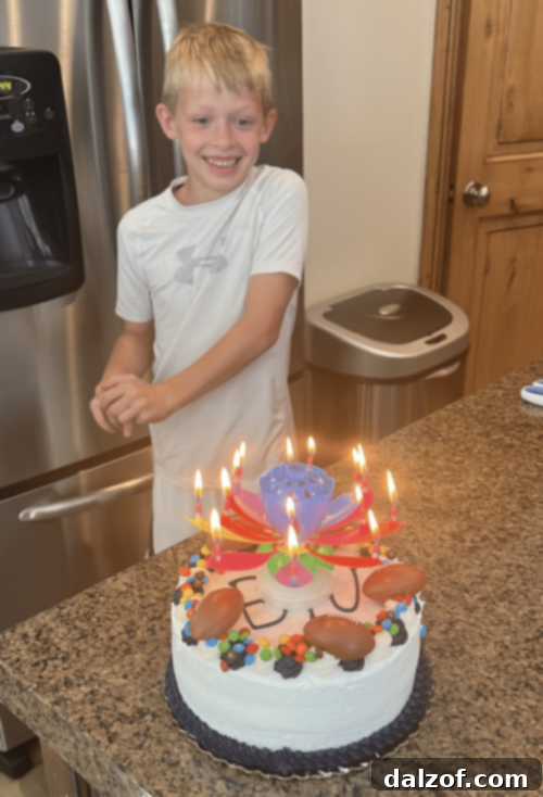 A festive spinning birthday candle