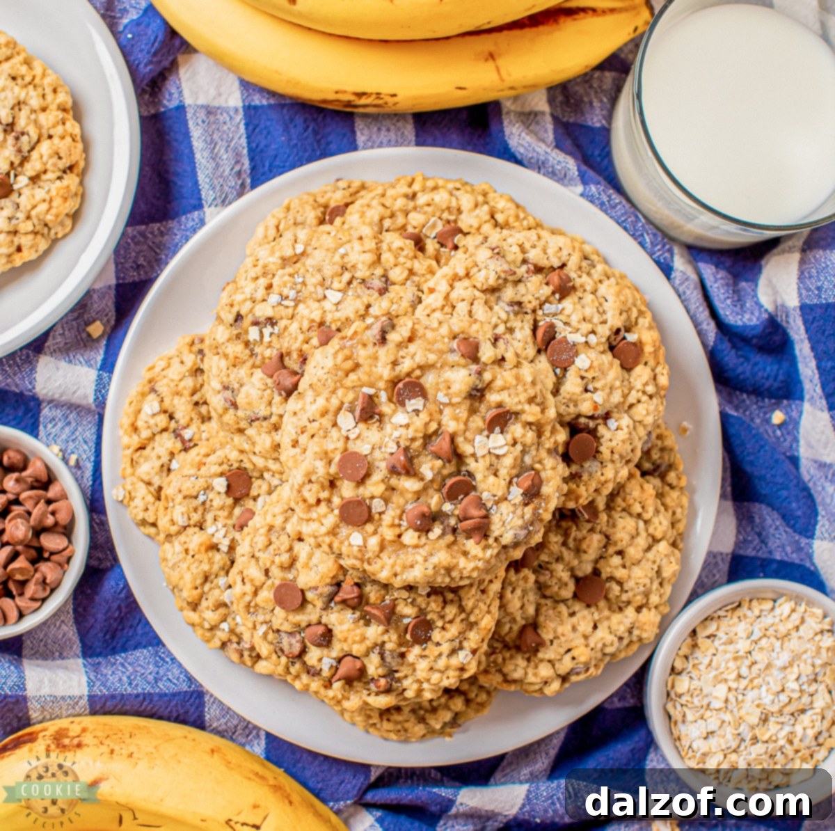 chocolate chip cookies with oats and bananas