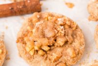 Cinnamon Apple Crisp Cookies with Oat Streusel